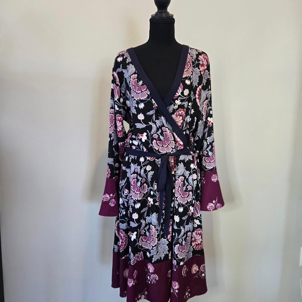 LOFT Wrap Dress Womens 16 Black Purple Floral Faux Wrap Bell Sleeve Excellent